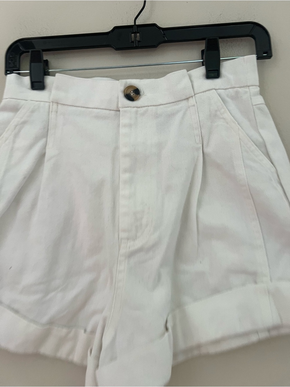Zara High-Waist White Cuffed Shorts - Picture 6 of 9